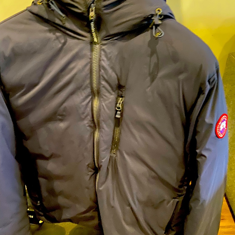 Canada Goose Men’s Navy blue jacket xl